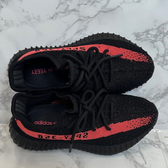 Adidas Yeezy Boost 350 V2 Core Black Red - Picture 11 of 11
